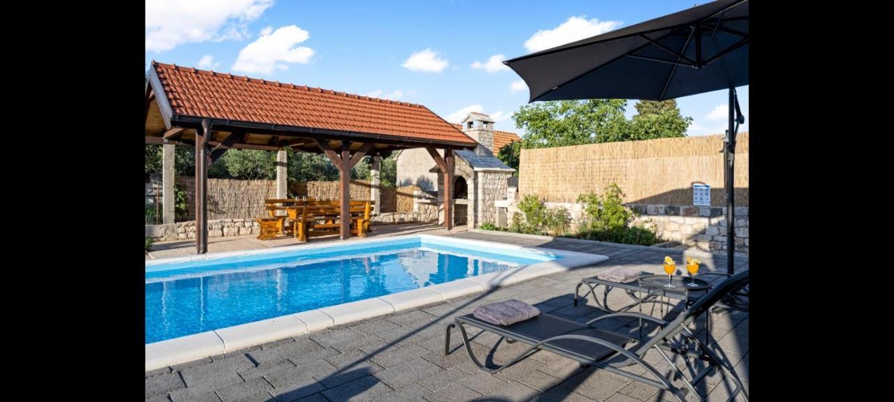 SiritovciOlive Tree House With Jacuzzi, Wifi And 40M2 Pool别墅 外观 照片